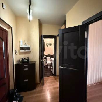 Продается 1-комнатная квартира, 42 м²