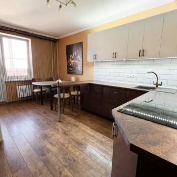 Сдается 2-х комнатная квартира, 61 м²