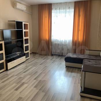 Сдается 1-комнатная квартира, 46,5 м²