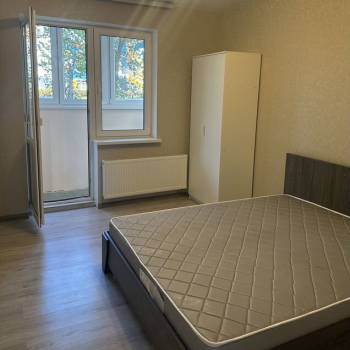 Сдается 1-комнатная квартира, 50 м²