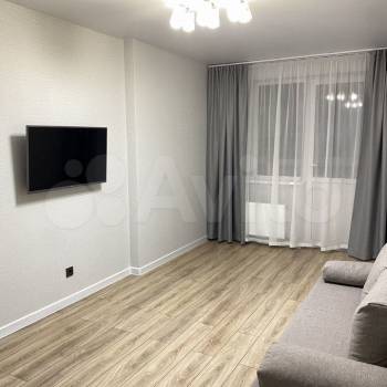 Сдается 2-х комнатная квартира, 62,5 м²