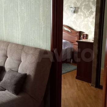 Продается Многокомнатная квартира, 80 м²