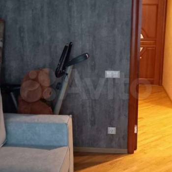 Продается Многокомнатная квартира, 80 м²