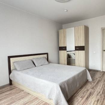 Сдается 1-комнатная квартира, 42 м²