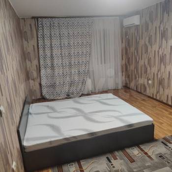 Сдается Многокомнатная квартира, 100 м²