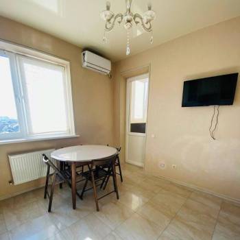 Сдается 2-х комнатная квартира, 73 м²