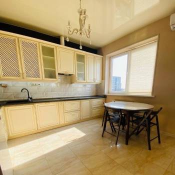 Сдается 2-х комнатная квартира, 73 м²