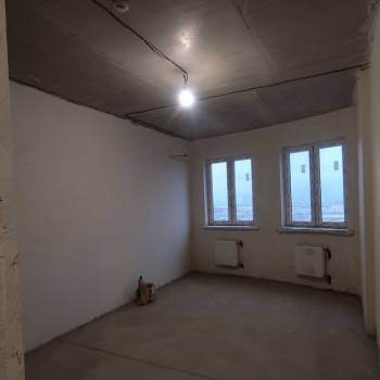 Продается 1-комнатная квартира, 42 м²