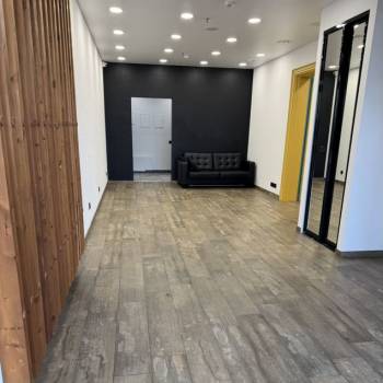 Сдается Нежилое помещение, 139 м²