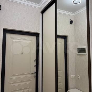 Продается 1-комнатная квартира, 82 м²
