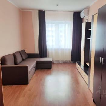 Продается 1-комнатная квартира, 38 м²