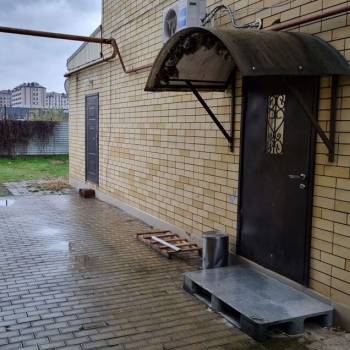 Продается Многокомнатная квартира, 90,4 м²