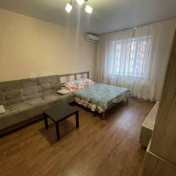 Сдается 1-комнатная квартира, 40 м²