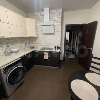 Сдается 1-комнатная квартира, 40 м²