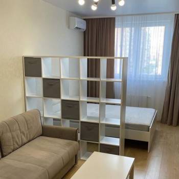 Продается 1-комнатная квартира, 40 м²