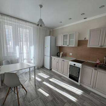 Сдается 1-комнатная квартира, 42 м²