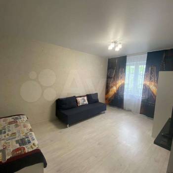 Сдается 1-комнатная квартира, 37 м²