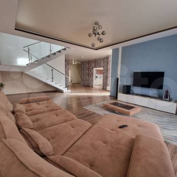 Продается Дом, 400 м²