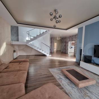 Продается Дом, 400 м²