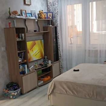 Продается 1-комнатная квартира, 38 м²