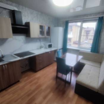 Продается 1-комнатная квартира, 39 м²