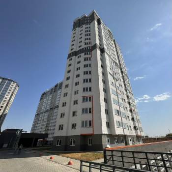 Продается 1-комнатная квартира, 40 м²