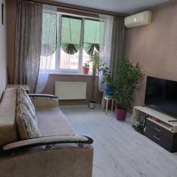 Продается 1-комнатная квартира, 41,9 м²