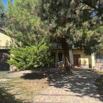 Сдается Дом, 300 м²