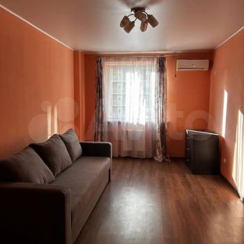 Сдается 1-комнатная квартира, 40,7 м²