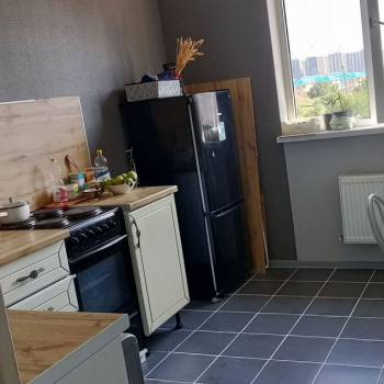 Продается 1-комнатная квартира, 36 м²