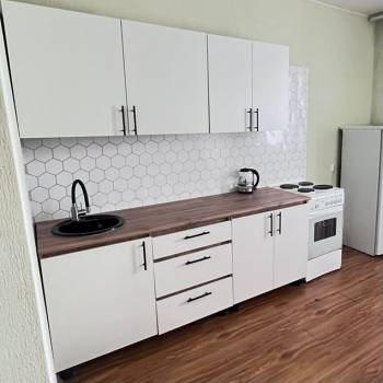 Продается 1-комнатная квартира, 38 м²