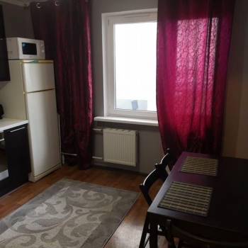 Сдается 1-комнатная квартира, 38 м²