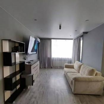 Продается 1-комнатная квартира, 46 м²