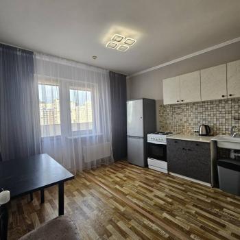Сдается 1-комнатная квартира, 41 м²