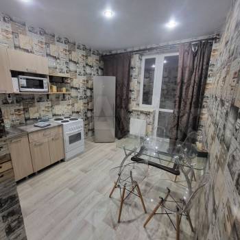 Сдается 1-комнатная квартира, 40 м²