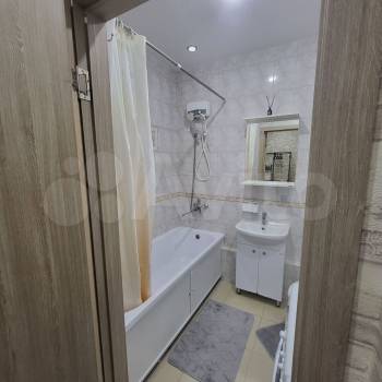 Сдается 1-комнатная квартира, 40 м²