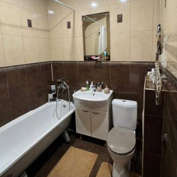 Продается 1-комнатная квартира, 46 м²