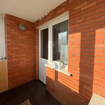 Продается 1-комнатная квартира, 46 м²