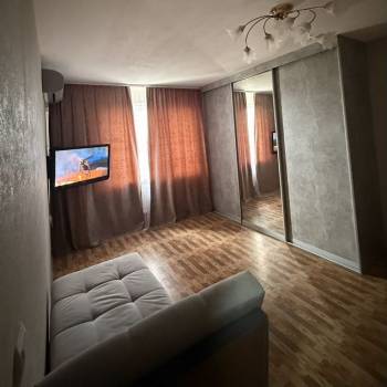 Сдается 1-комнатная квартира, 38 м²