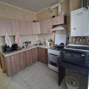 Продается 1-комнатная квартира, 38 м²
