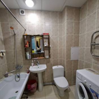 Продается 1-комнатная квартира, 38 м²