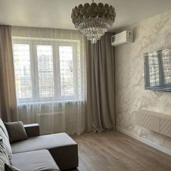 Сдается 1-комнатная квартира, 40 м²