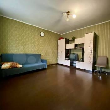 Сдается 1-комнатная квартира, 38 м²