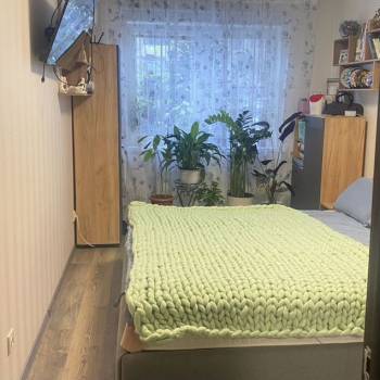 Продается 1-комнатная квартира, 37 м²