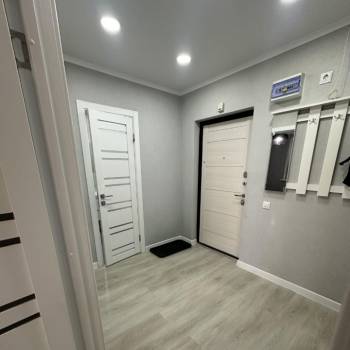 Сдается 1-комнатная квартира, 42 м²