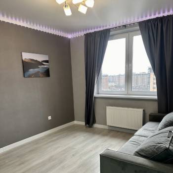 Сдается 1-комнатная квартира, 42 м²