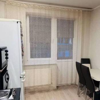 Сдается 1-комнатная квартира, 37 м²