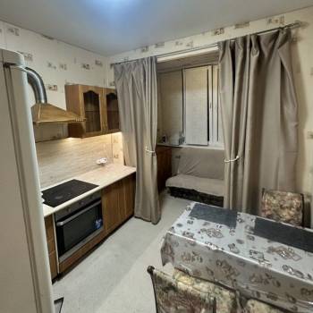 Продается 1-комнатная квартира, 40 м²