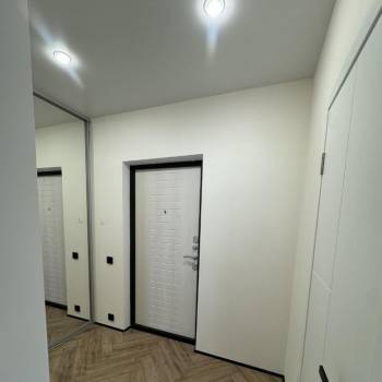 Сдается 1-комнатная квартира, 42 м²