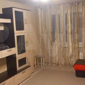 Сдается 1-комнатная квартира, 40 м²